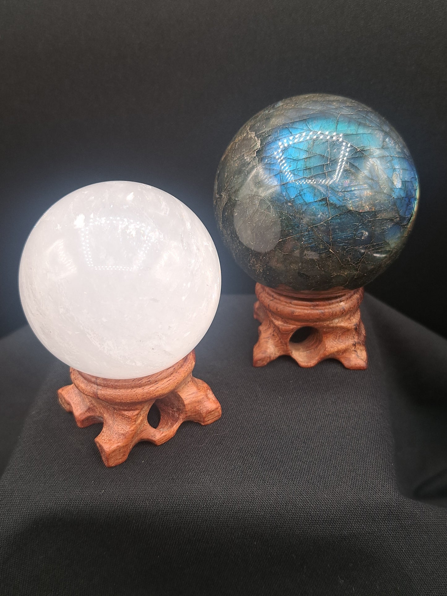 Wood Sphere Holder Natural Brown