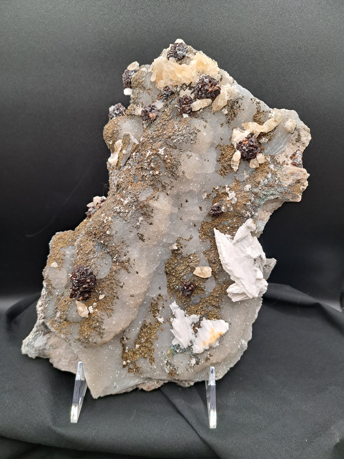 Adjustable Display Easel