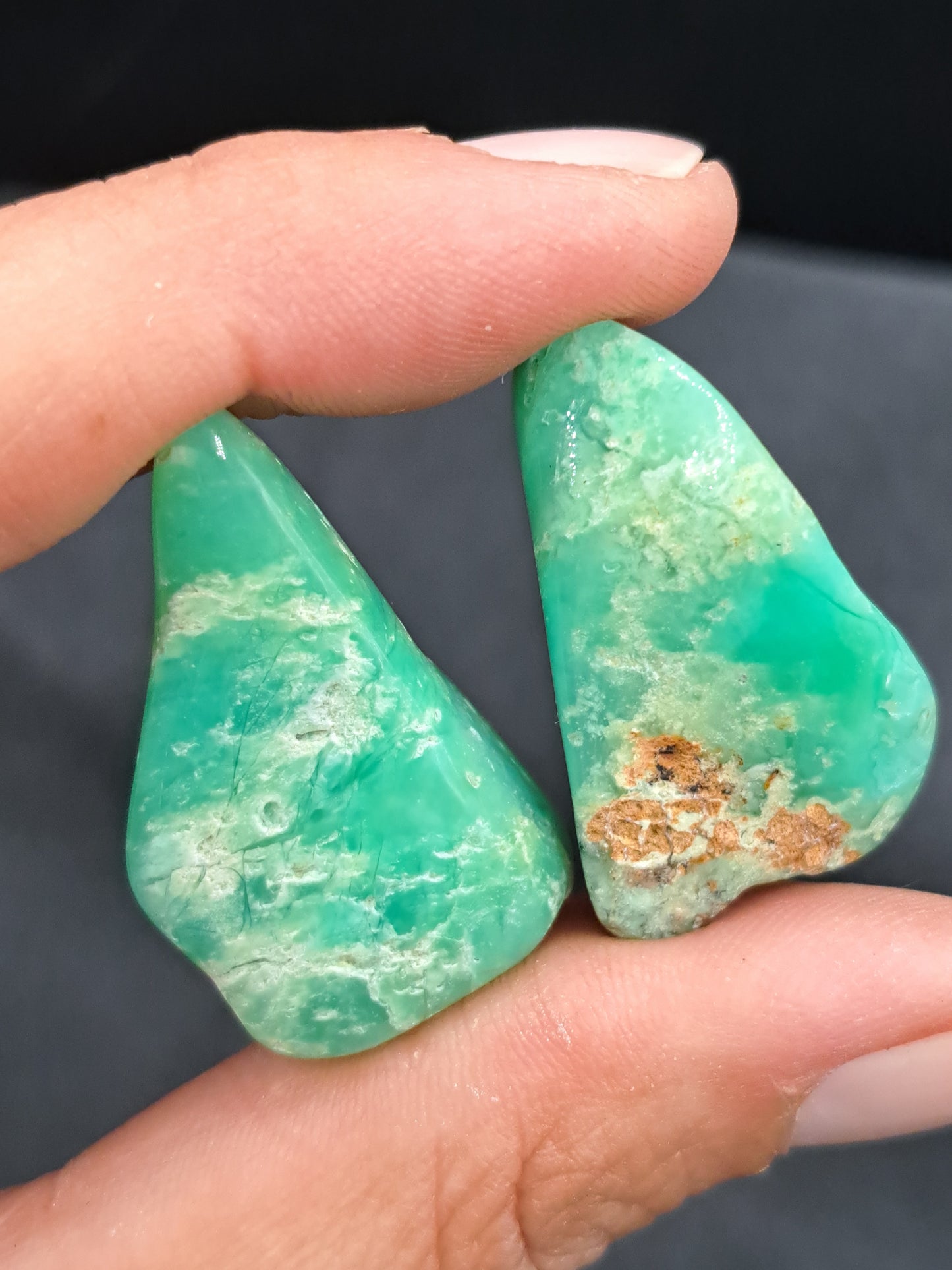 Chrysoprase Chalcedony Tumble - Intuitive Pick